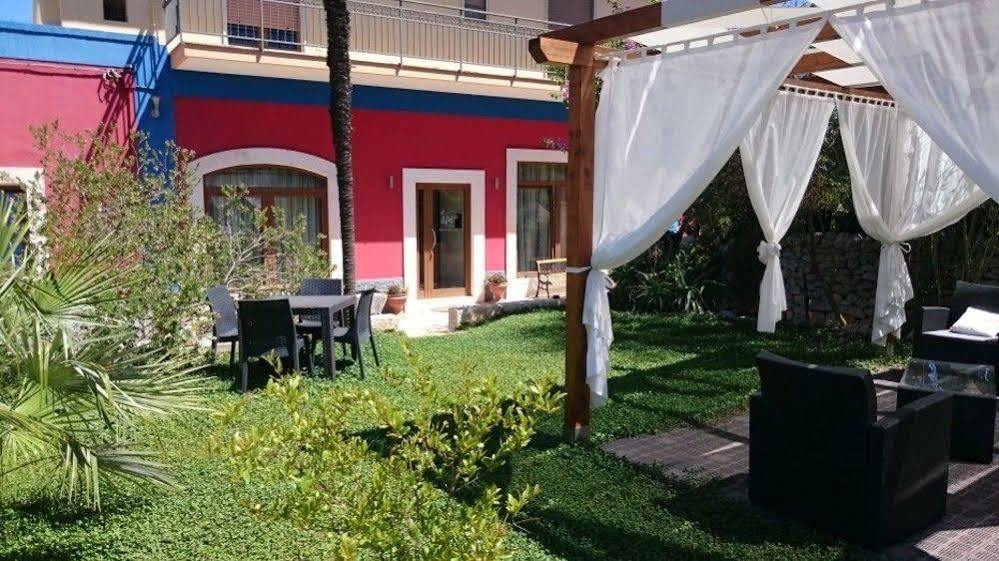 Ape Rossa Bed & Breakfast Castellana Grotte Dış mekan fotoğraf